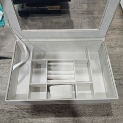 Jewelry Box Cream