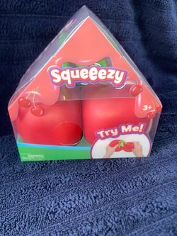 NEW Squeeezy Squishes! Cherries, Grapes, Pineapple, Cupcake, Carrot