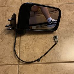 Nissan Frontier Right Side Mirror (Brand New)