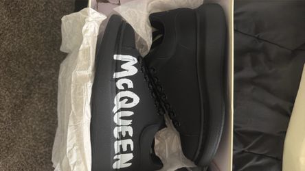 brand new alexander mcqueens with box and bag