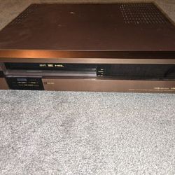 JVC HR-D630U VHS VCR Video Cassette Recorder (Fully Functioning)