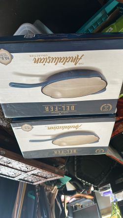 Cast iron skillet