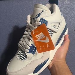 Military Blue Jordan 4