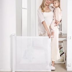 Retractable Gate/Mesh for Baby and Pet