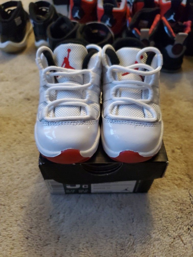 Jordan 11 RETRO LOW TODDLER 5c