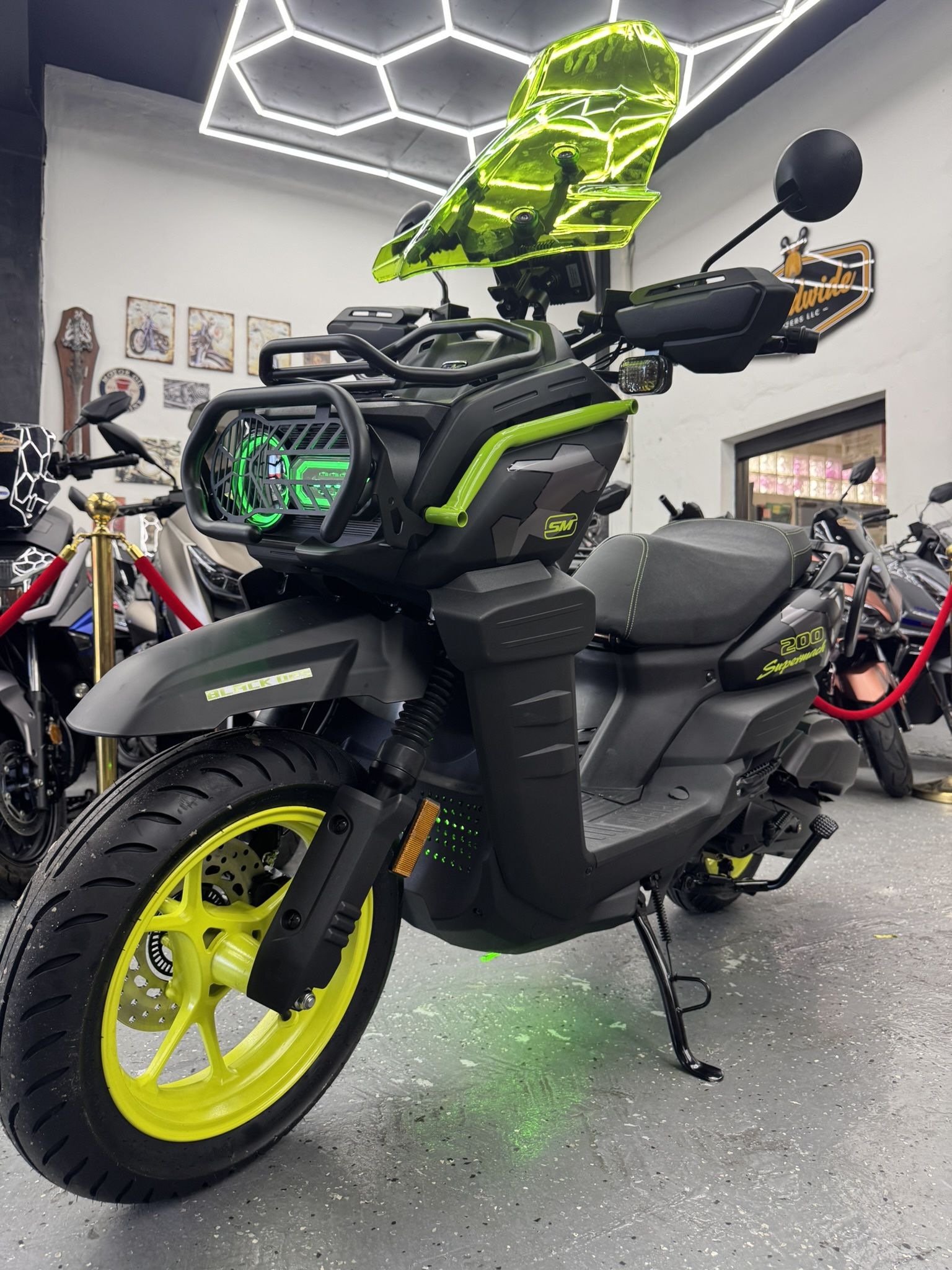 2026 Supermatch Tank limited edition green