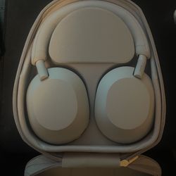 Sony WH-1000XM5 Wireless Noise Canceling Headphones