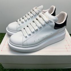 [USED] ALEXANDER MCQUEEN OVERSIZED WHITE BLACK NEW SNEAKERS SHOES SIZE 8.5 42 A1