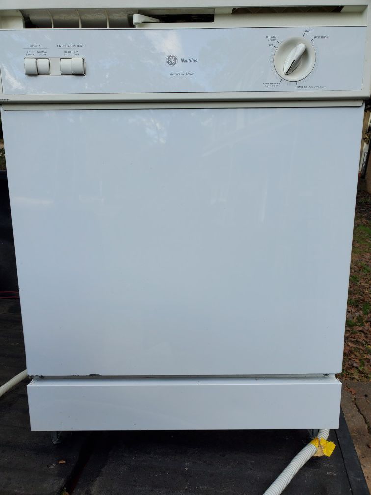 Really NICE GE Dishwasher works Perfect!!! Delivery available