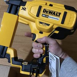 DEWALT
20V MAX XR Lithium-Ion 18-Gauge Cordless Narrow Crown Stapler  (Tool-Only)