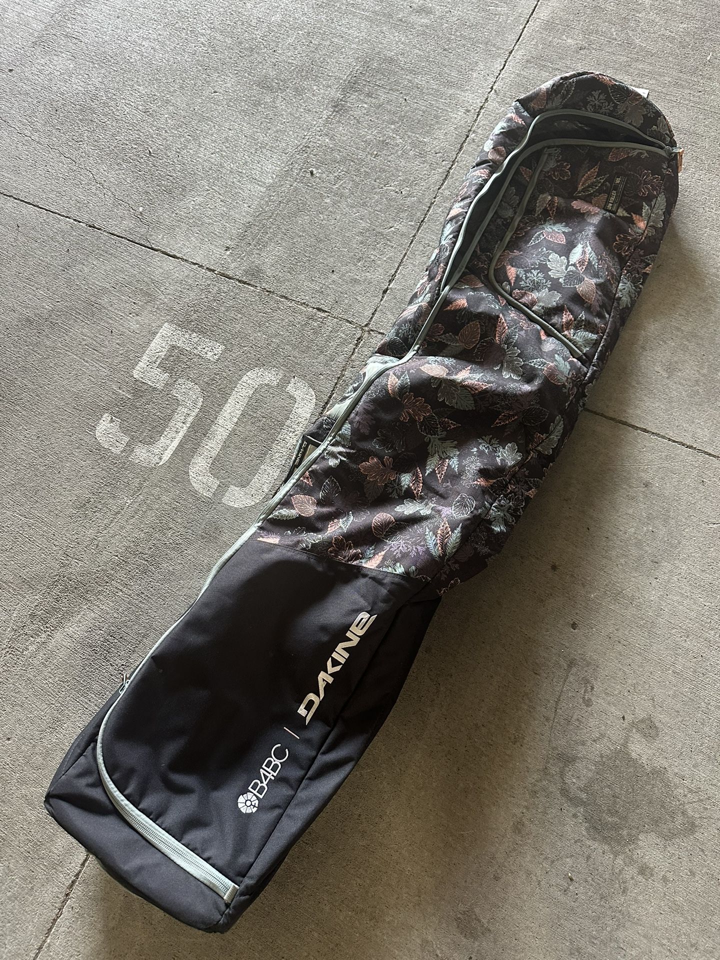Dakine Low Roller Snowboarding Bag