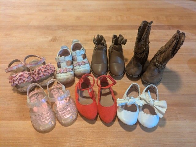 Baby Girl / Toddler Shoe Bundle - Size 5