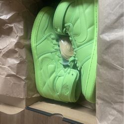 Billie Eilish Jordan 1 9.5 Mens 