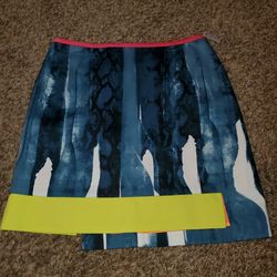 New TAHARI Borage mini skirt multi color Sz 6 cascade unique asymmetrical Medium M

Brand new, never worn
Size 6
Fully lined, back zip, exterior- 98% 