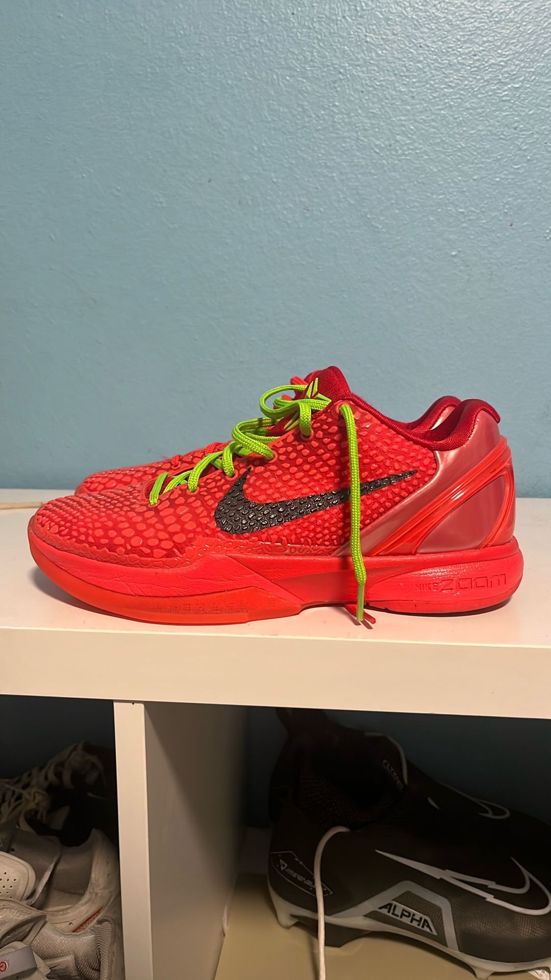 Kobe Reverse Grinch