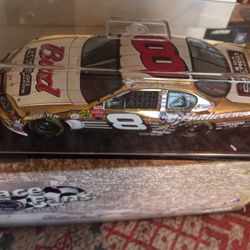 Diecast Stock Cars 1/24  And  1/18   Scale 