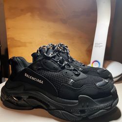 Balenciaga TRIPLE S CLEAR SOLE IN BLACK & White