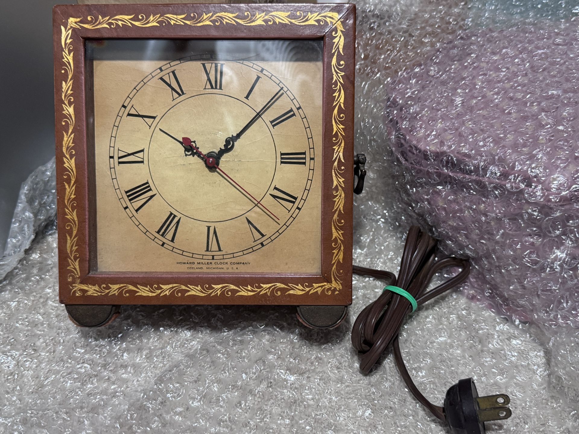 Vintage Howard Miller Electric Mantel Clock – Art Deco Style, Working