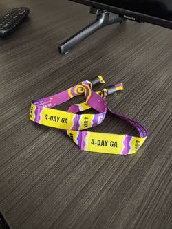 Lollapalloza Sunday Ticket