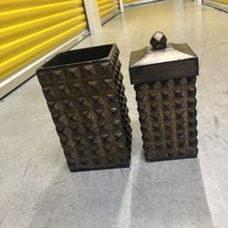 Contemporary Storage Tower Bins
