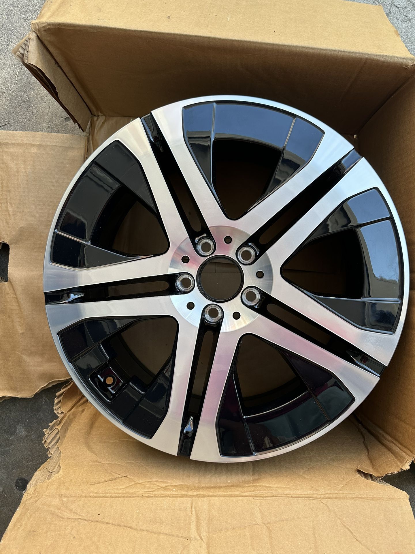 2020 Mercedes Benz GLS 450 Rim