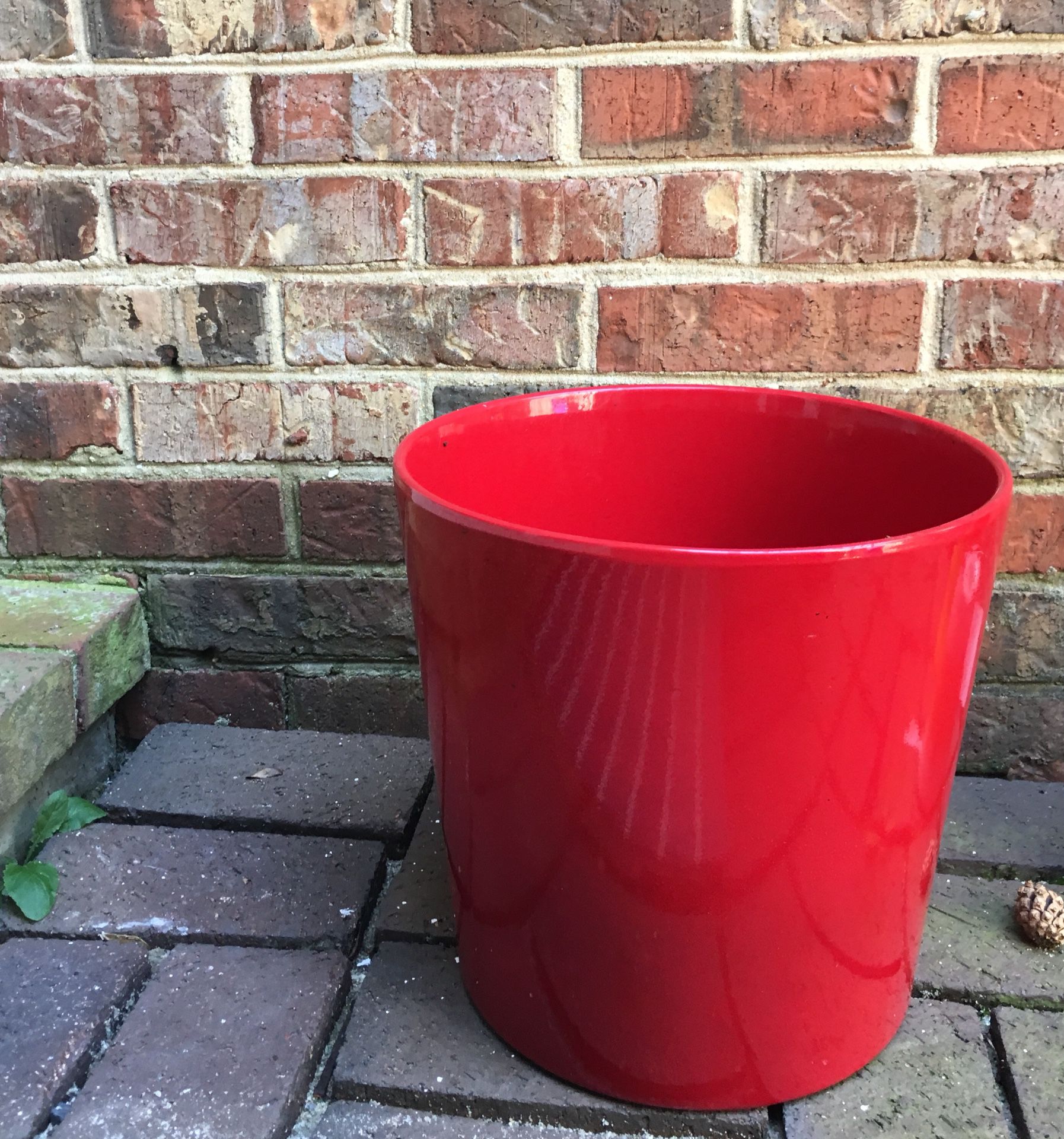 Ceramic red pot ~ 12” diameter