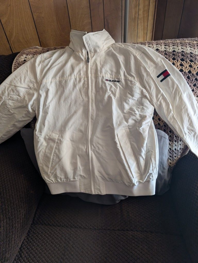 Tommy Hilfiger Jacket Medium With Hoddie 