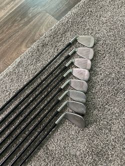 Cleveland CG Gold Iron Set