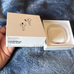 AirPods 4 