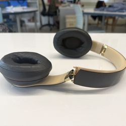 Beats Studio Pro