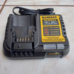 New Dewalt Battery Charger 12V / 20V / 60v