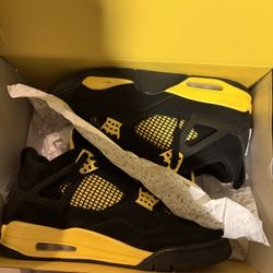 Jordan 4s