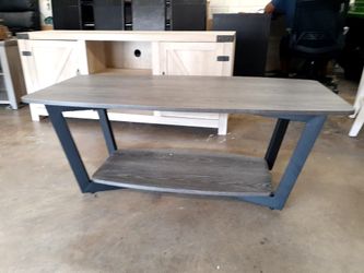 New in box coffee table see pictures for dimensions