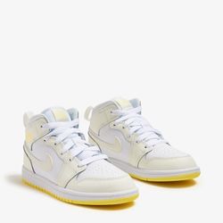 
Air Jordan 1 Mid GS 'Sail Light Laser Orange'