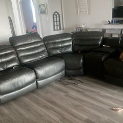 Ashley Furniture Real Leather 5 piece sectional. 