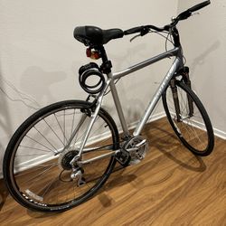 Trek 7300 Hybrid Bike