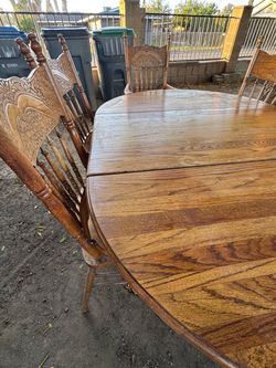 Oval table