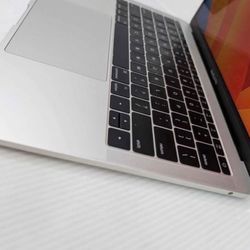 MacBook Pro 2020 512GB i5