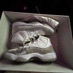 WMNS AIR JORDAN 11 RETRO