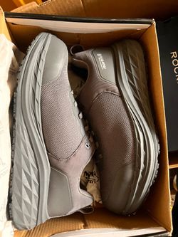 10.5 STEEL TOE SHOES BRAND NEW
