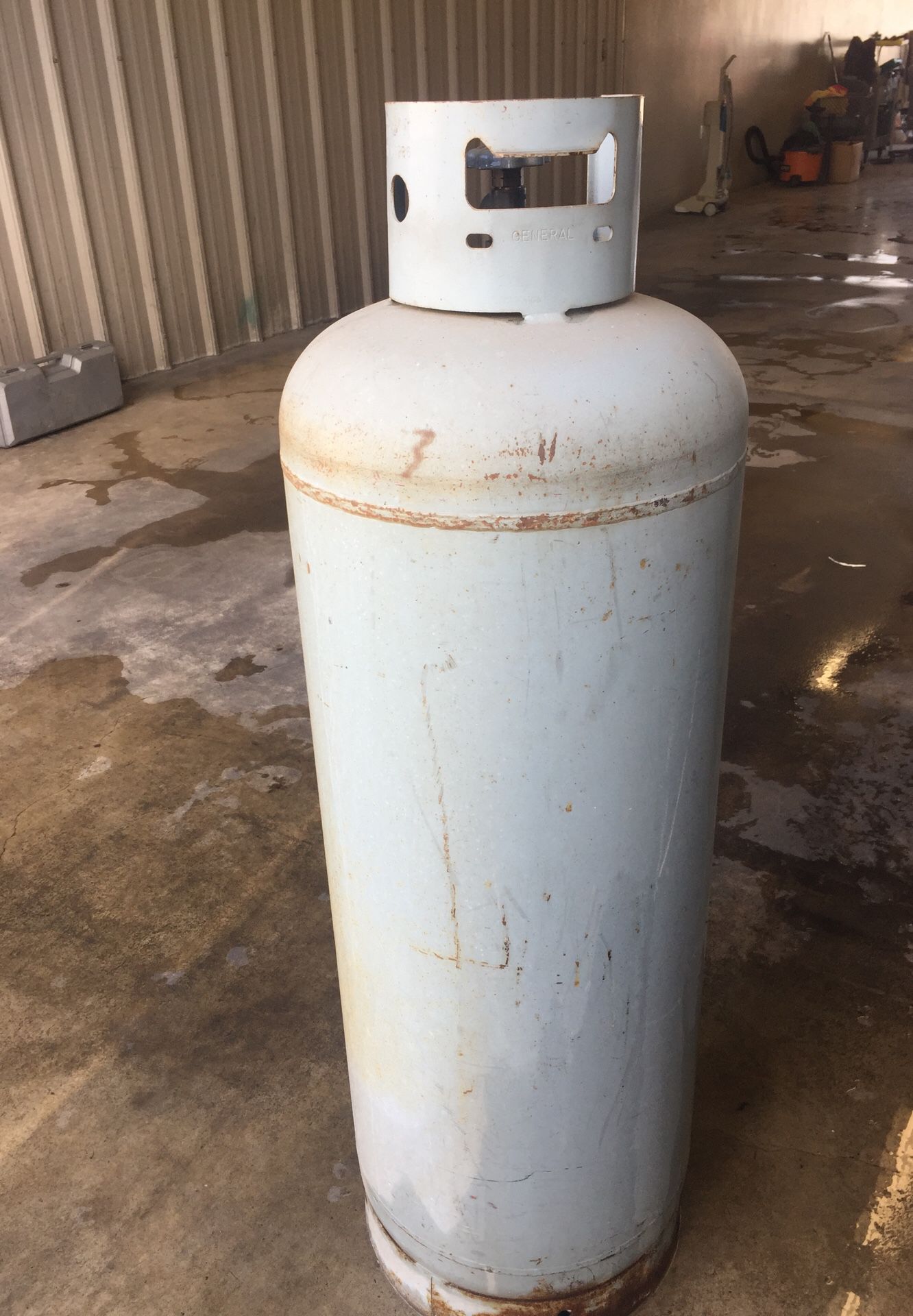 20 gallon propane tank