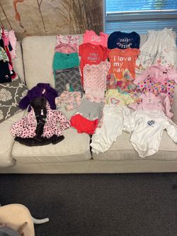 Girls 18 month clothing bundle (27 pieces) in great condition — perfect for everyday wear and seasonal layering.  Some great condition and some with m