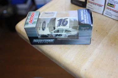 Trevor Bayne 2011  #16 Ford Drive One 1:64 Action Diecast