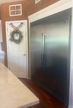 FRIGIDAIRE Professional DOUBLE WIDE Refrigerator Freezer