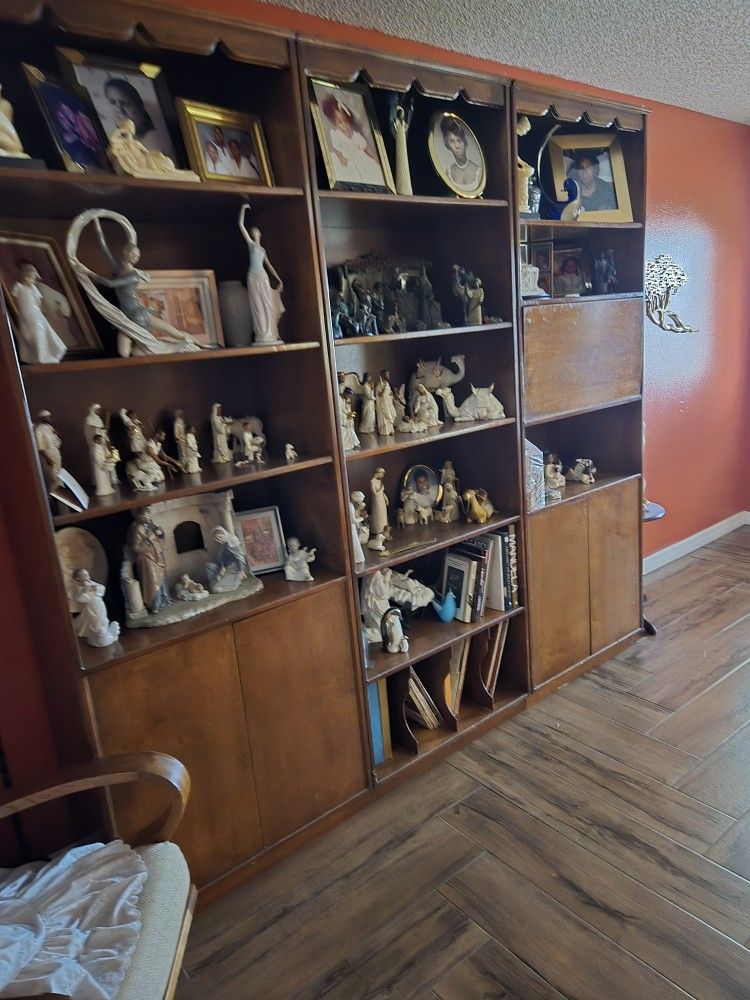 Three peice bookshelf and bar.