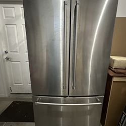 Refrigerator - KitchenAid Counter-Depth 20-cu ft