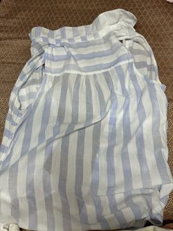 levi sleeveless button up