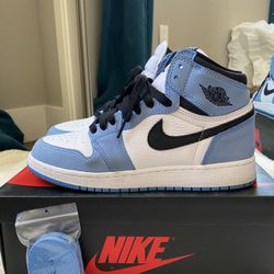 UNIVERSITY BLUE JORDAN 1