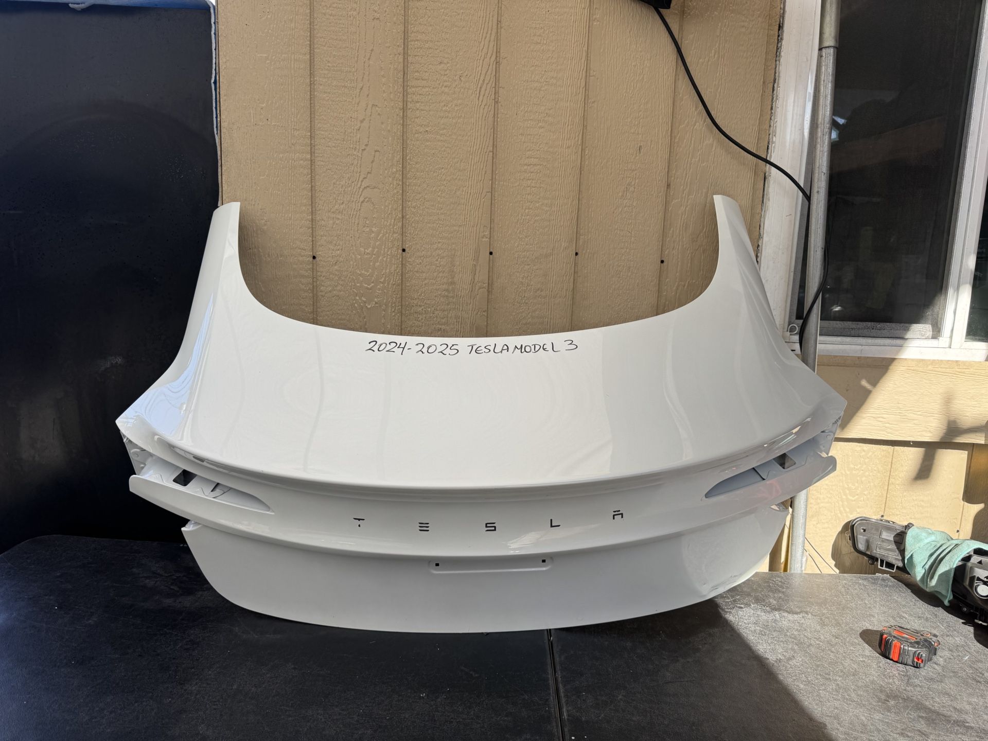 2024 2025 TESLA MODEL 3 TRUNK LID OEM USED 