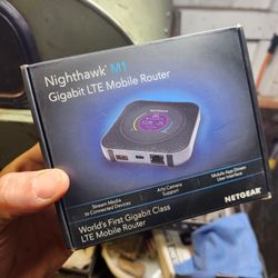 Netgear NIGHTHAWK M1 Mobile Router